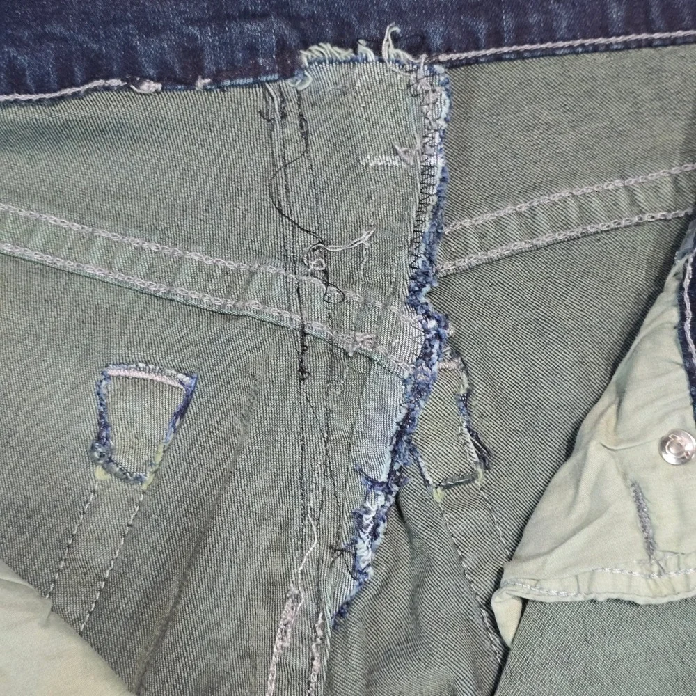 True Religion Rocco Custom Hello Kitty Flare Jeans Mens 32 Dark Wash Skinny Bell